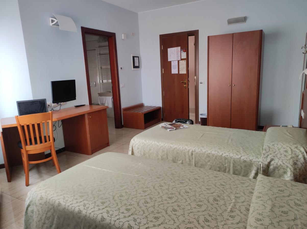 Hotel Industria Brescia Ngoại thất bức ảnh